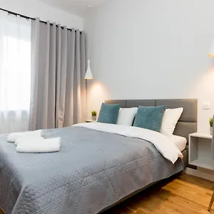 Apartment Jerozolimskie Central View, Warschau